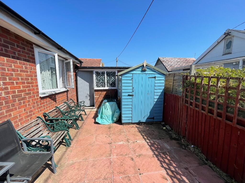 FURTHER GARDEN