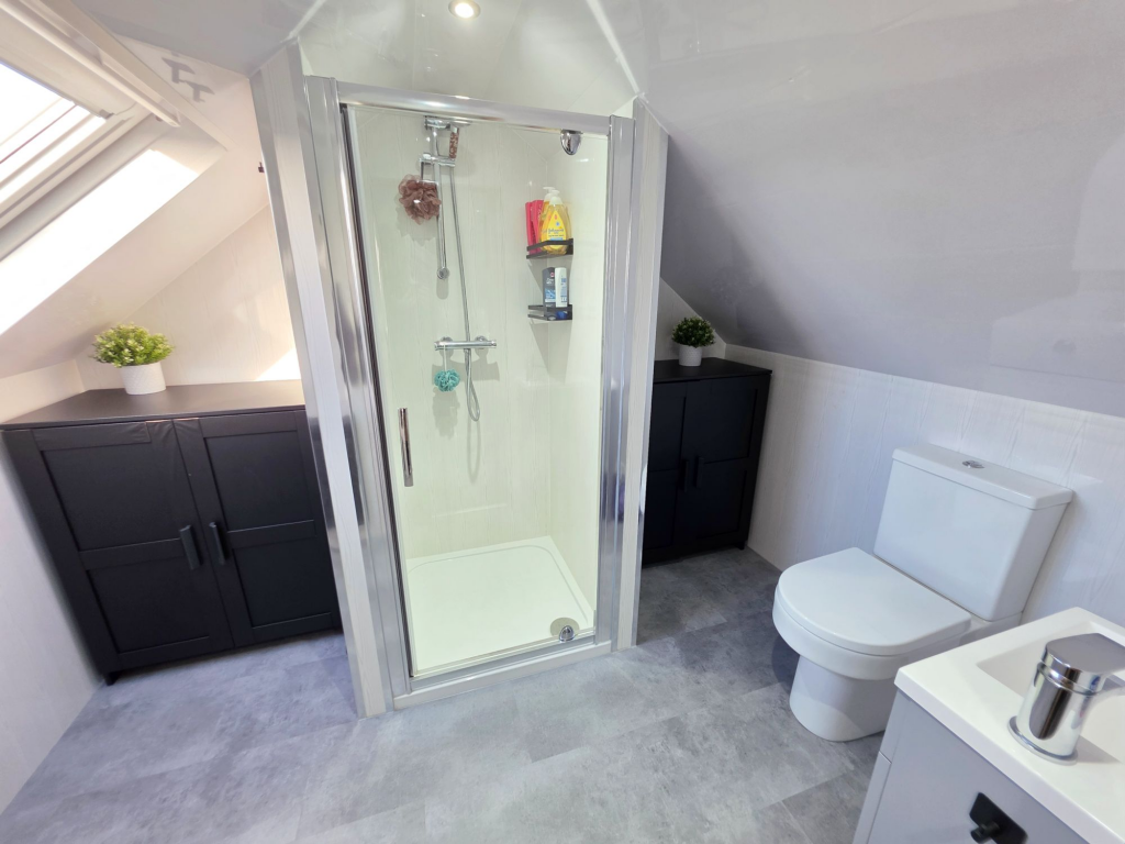 2nd Floor En-suite