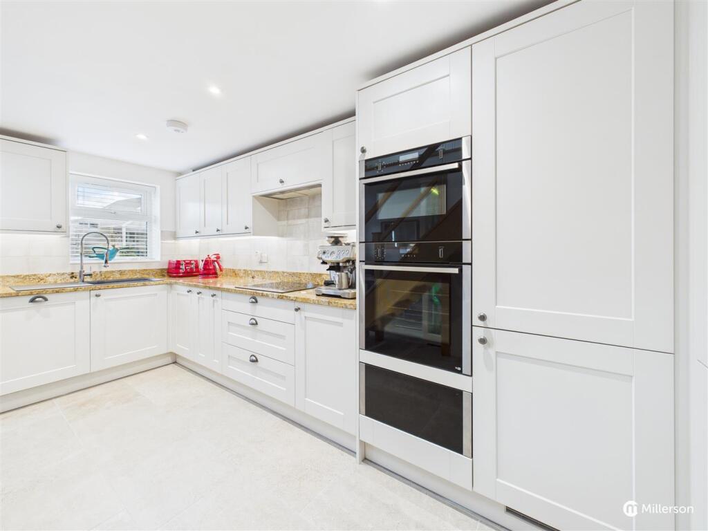 OPEN PLAN KITCHEN DINER