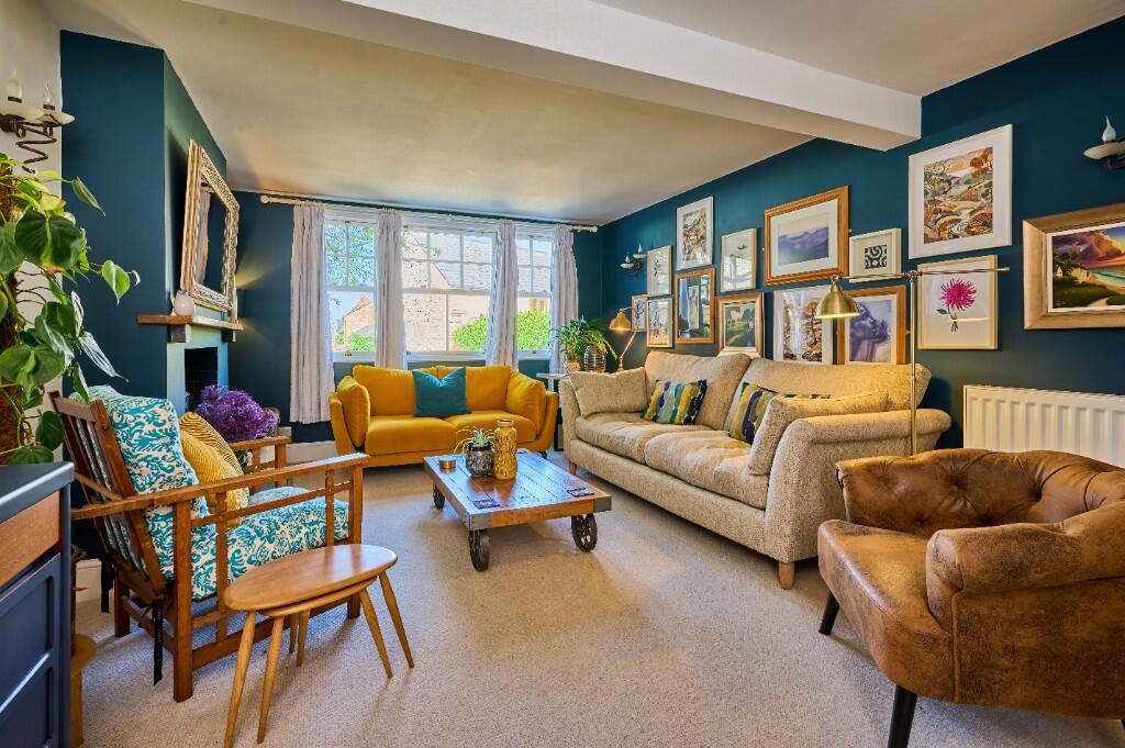 SITTING ROOM