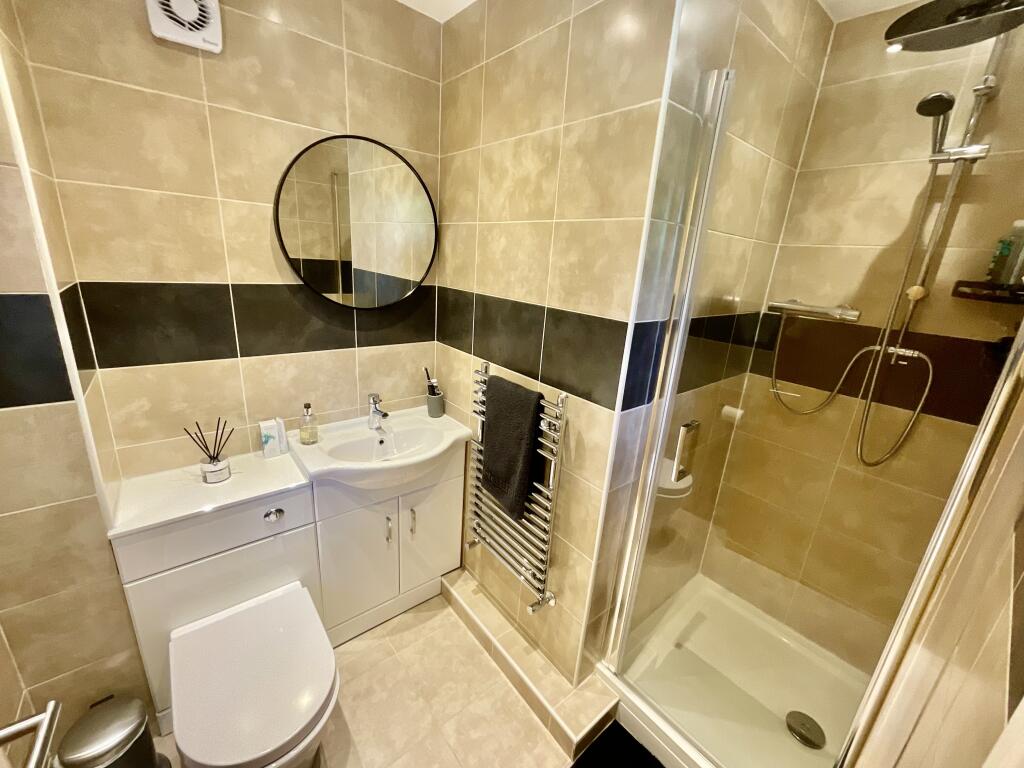En Suite Shower Room
