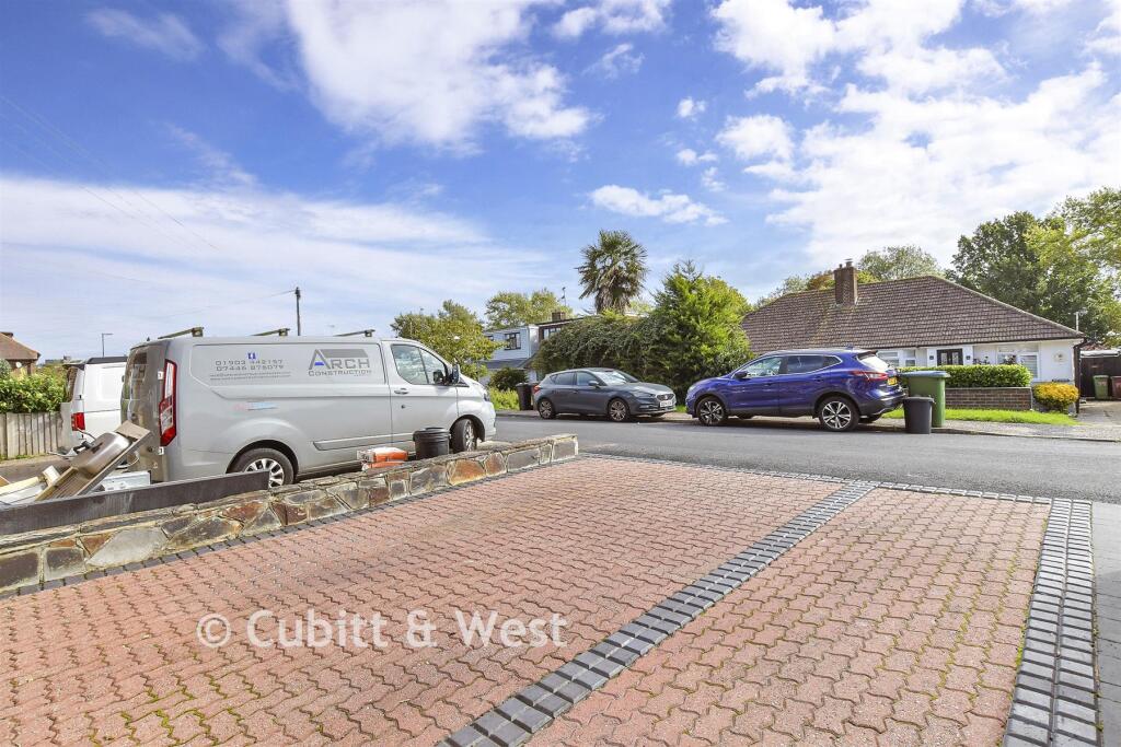 Driveway/Parking