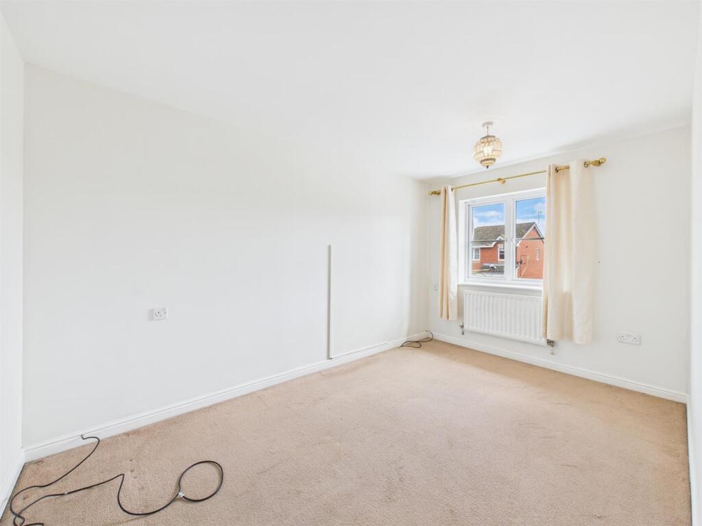 Bedroom:
