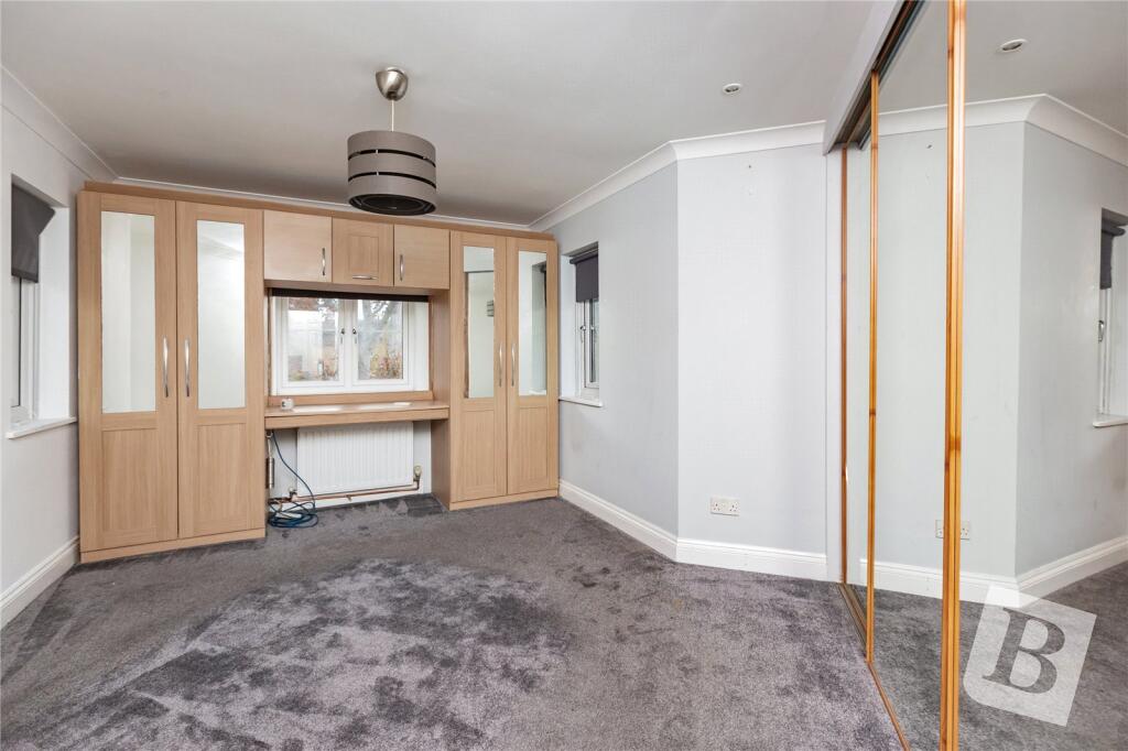 London Road, Romford, RM7