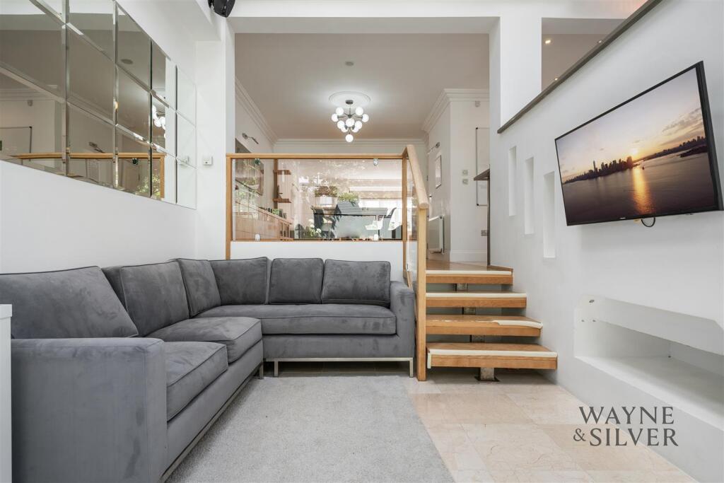 Hampstead Gardens-5.jpg