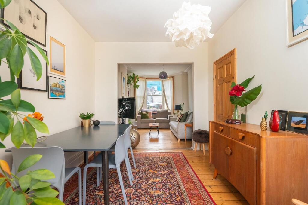 1S5R1KE - Dining Room A.jpg