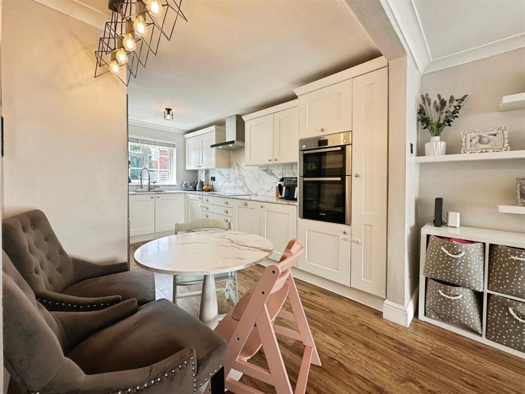 f80114ec--4264-BD51-6382643C8010-97422-00001F07DAC