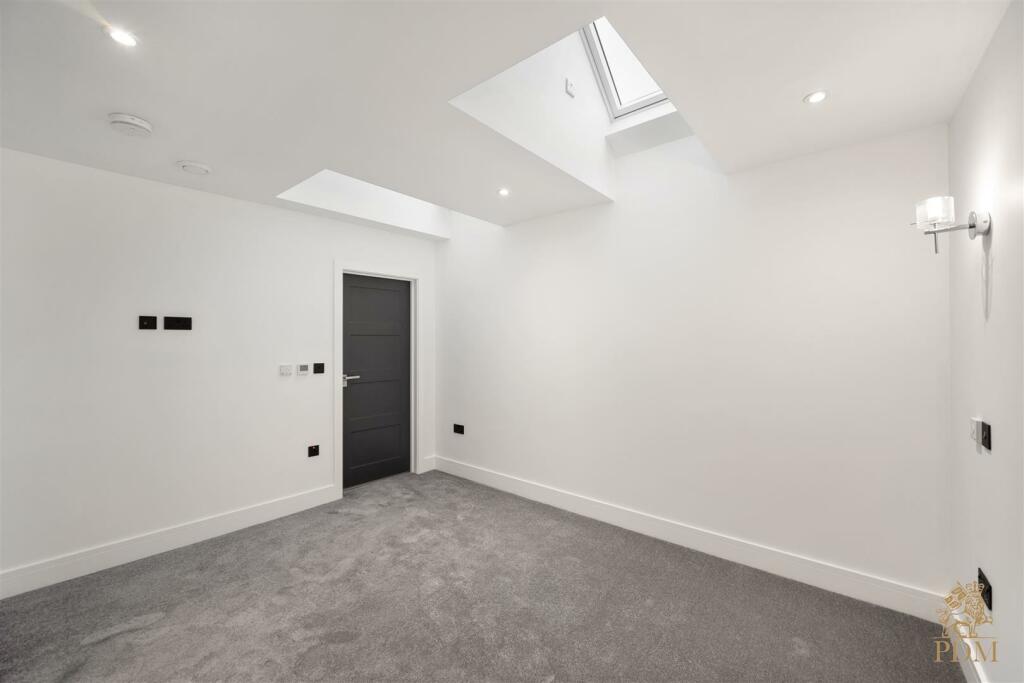 33 Long Row by NRG Group-24.jpg