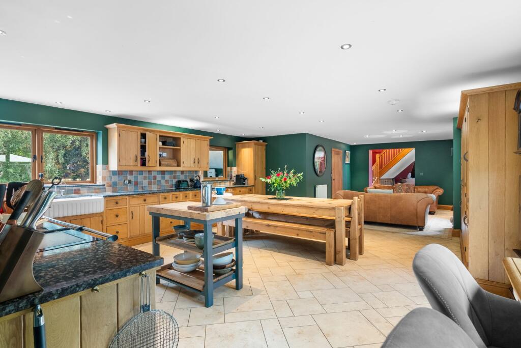 Kitchen / Dining Room
