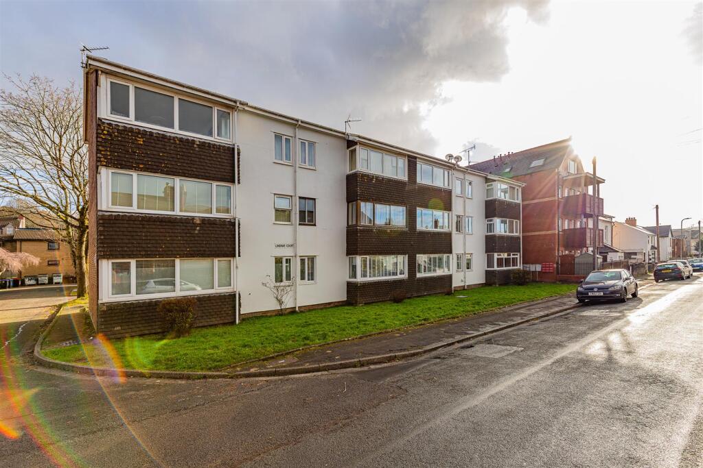 21 Lindway Court-1.jpg