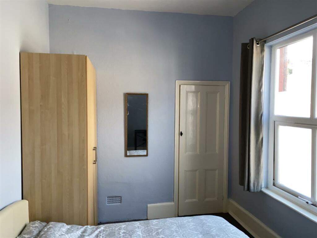 Room 3 USF (4).JPG