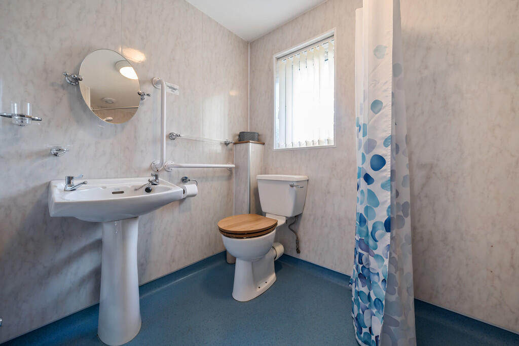 En-Suite Shower R...