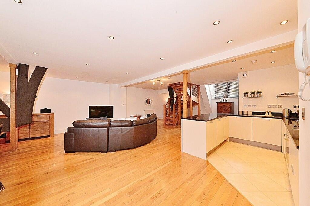 Living/Kitchen