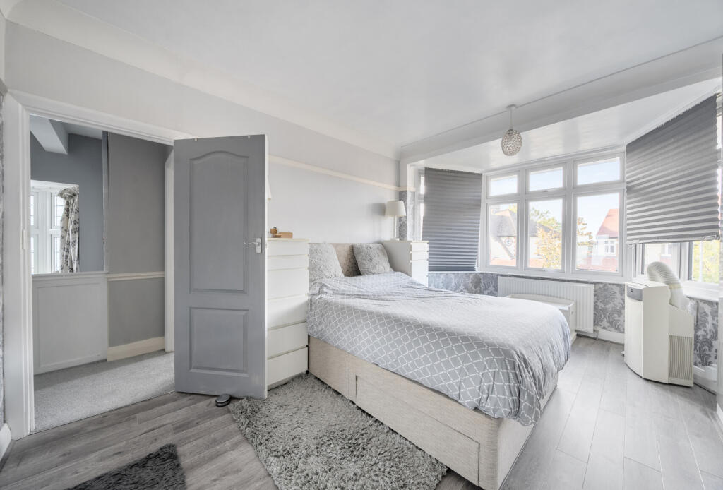 1356169-16-68ce7a...