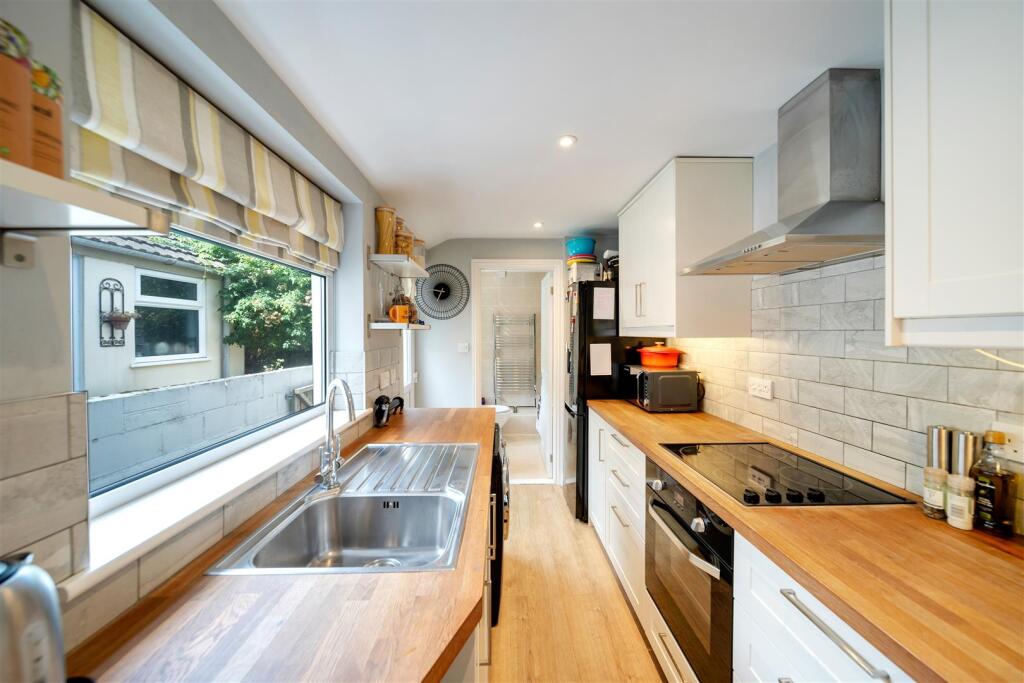 60 Parliment Rd Re-Edit.jpg