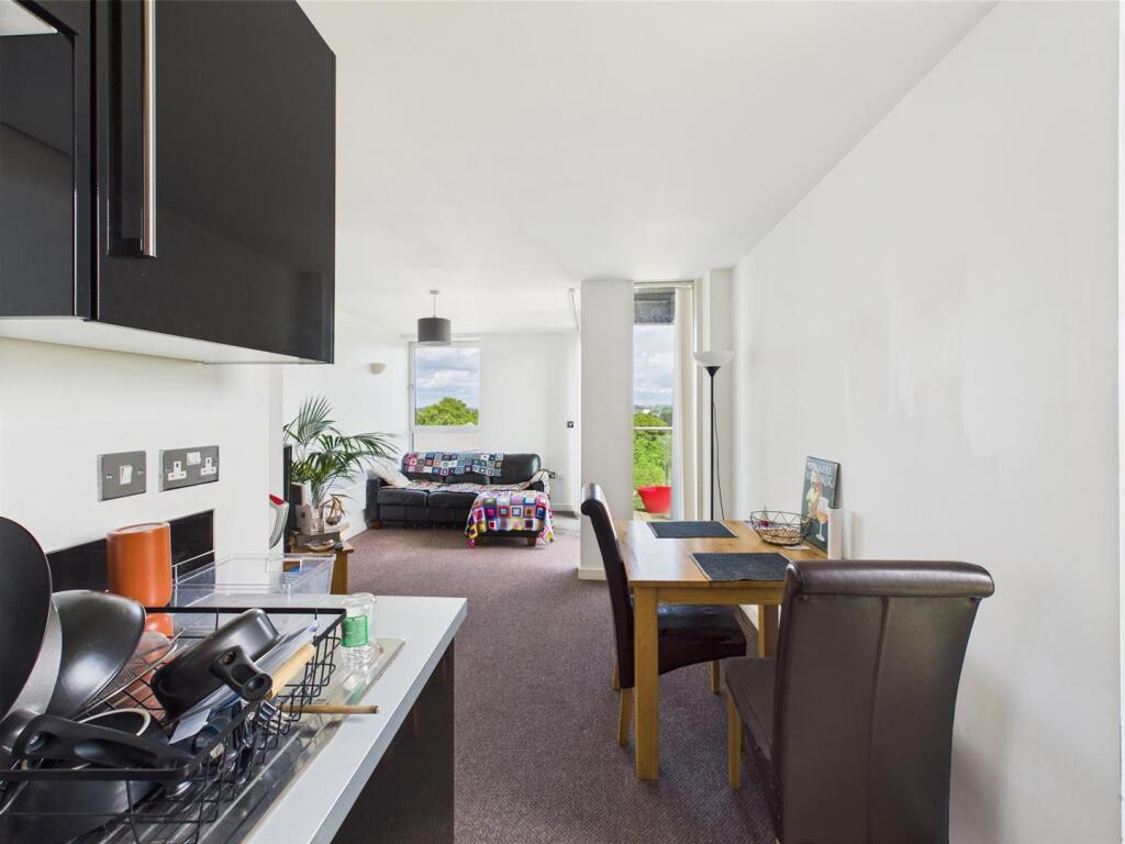 Open Plan Lounge/Kitchen/Diner