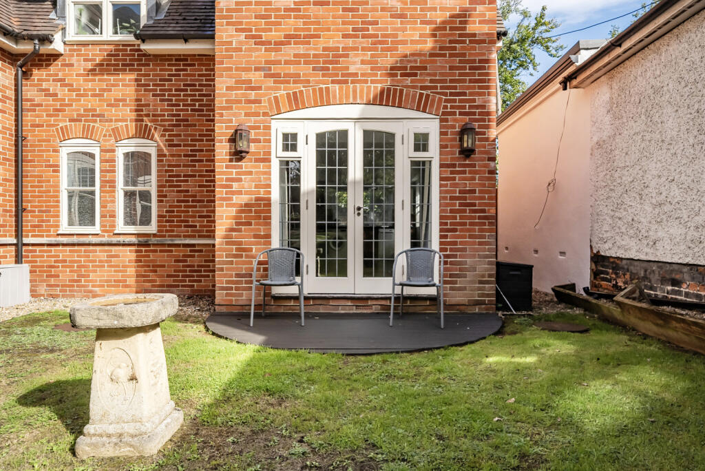 1350442-3-68c2eab...