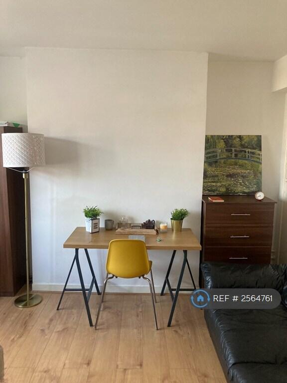 Room 2 - Fully Furnished, Large Double Room