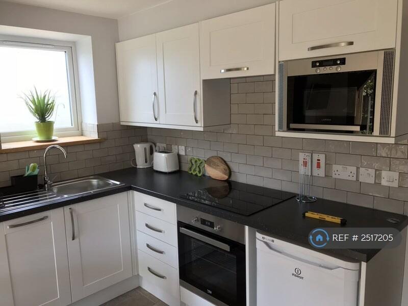 Fully Equipped Kitchen Inc. Dishwasher