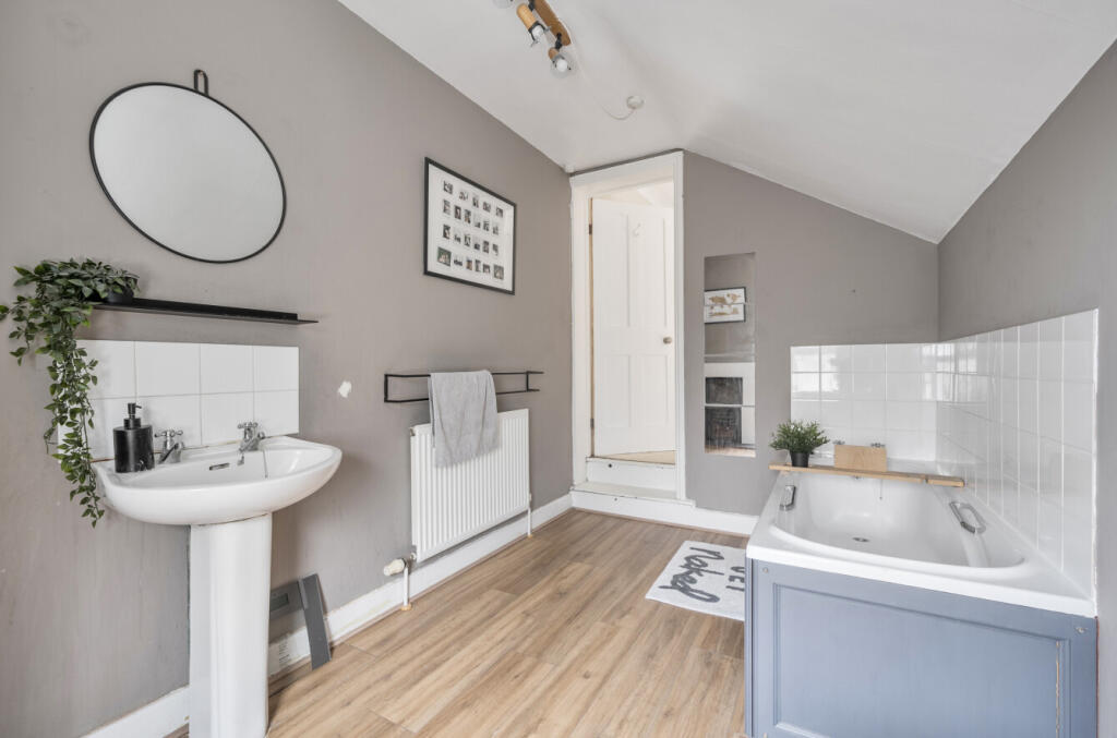 1296080-30-68305a...