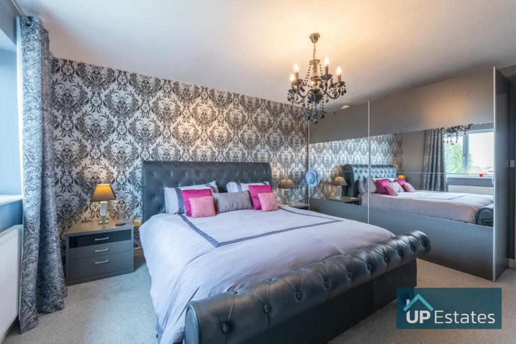 bedrooms 9.jpg