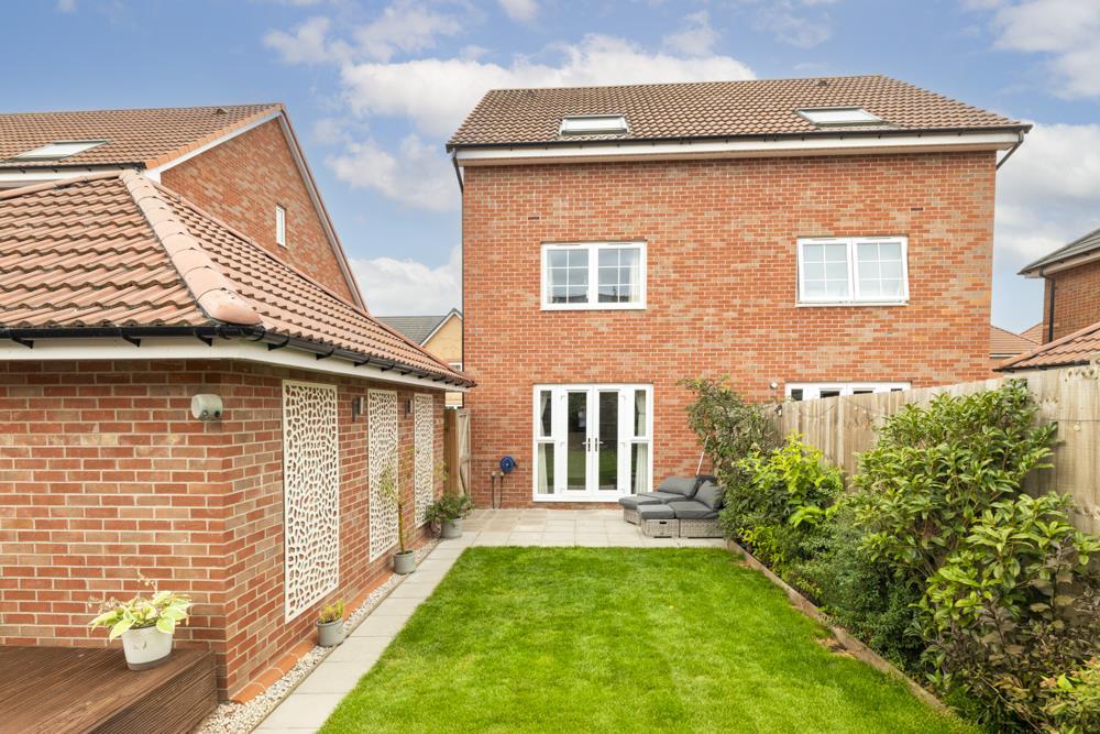 39 Widnall Drive WEB PH-8.jpg