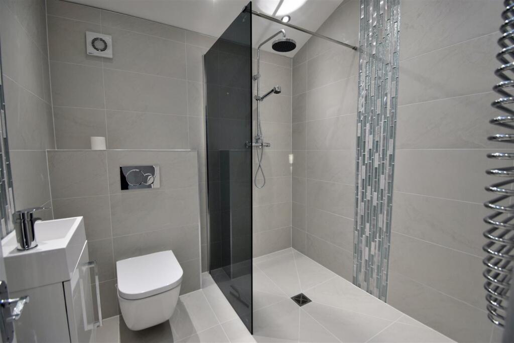 Downstairs Wet Room
