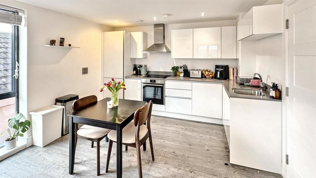 Open Plan Living/Kitchen