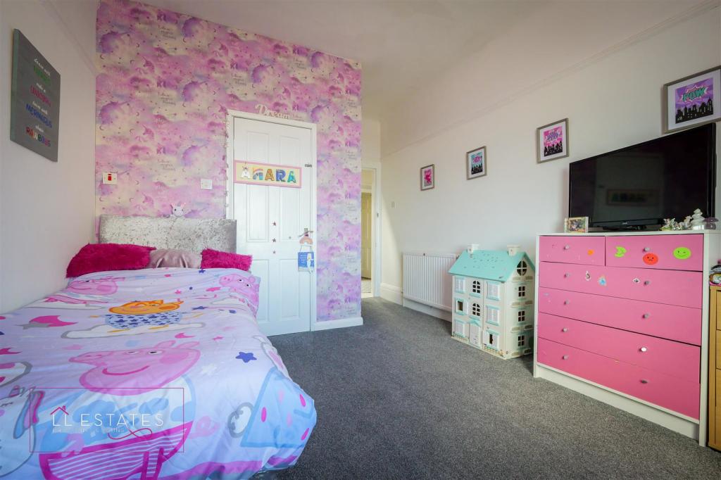 62 East Parade-37.jpg