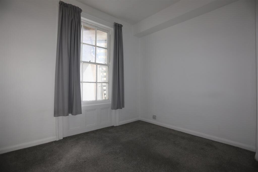 2, 25 CHATHAM PLACE (7).JPG