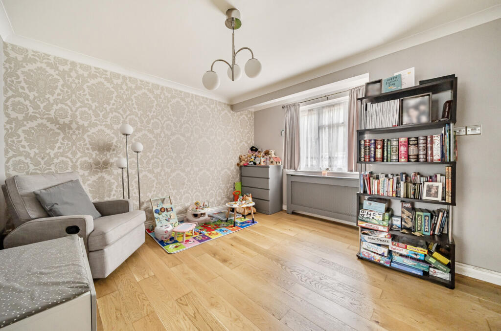 1325205-7-6879394...