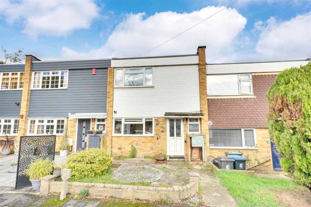 Andrews Close, Buckhurst Hill