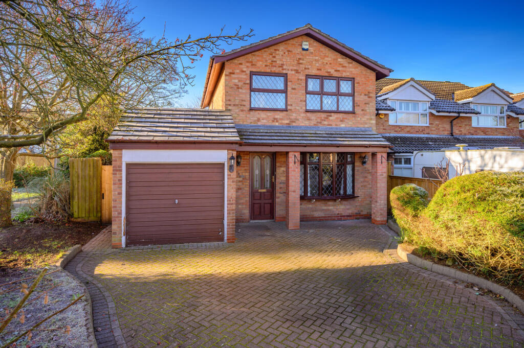 Larchfields, Wolston - Extended - No Onwards Chain