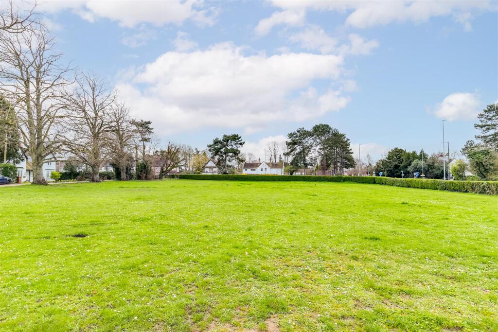 Eastholm Green 9-68.jpg