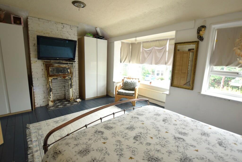 Bedroom One (3)