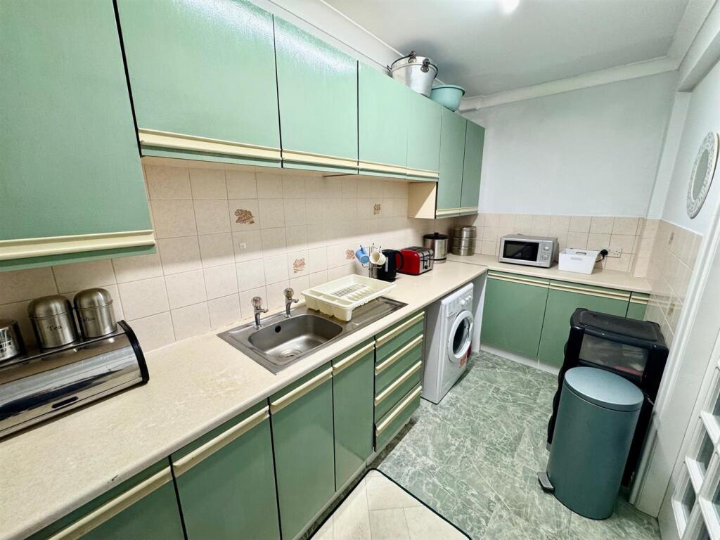 Kitchen.jpg