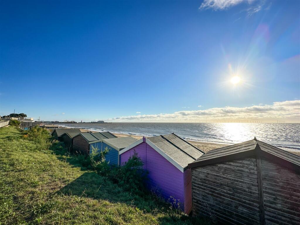 CLACTON SEA FRONT