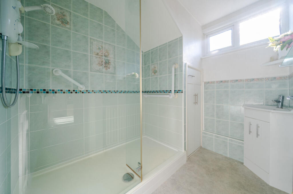 1336031-15-6899b4...