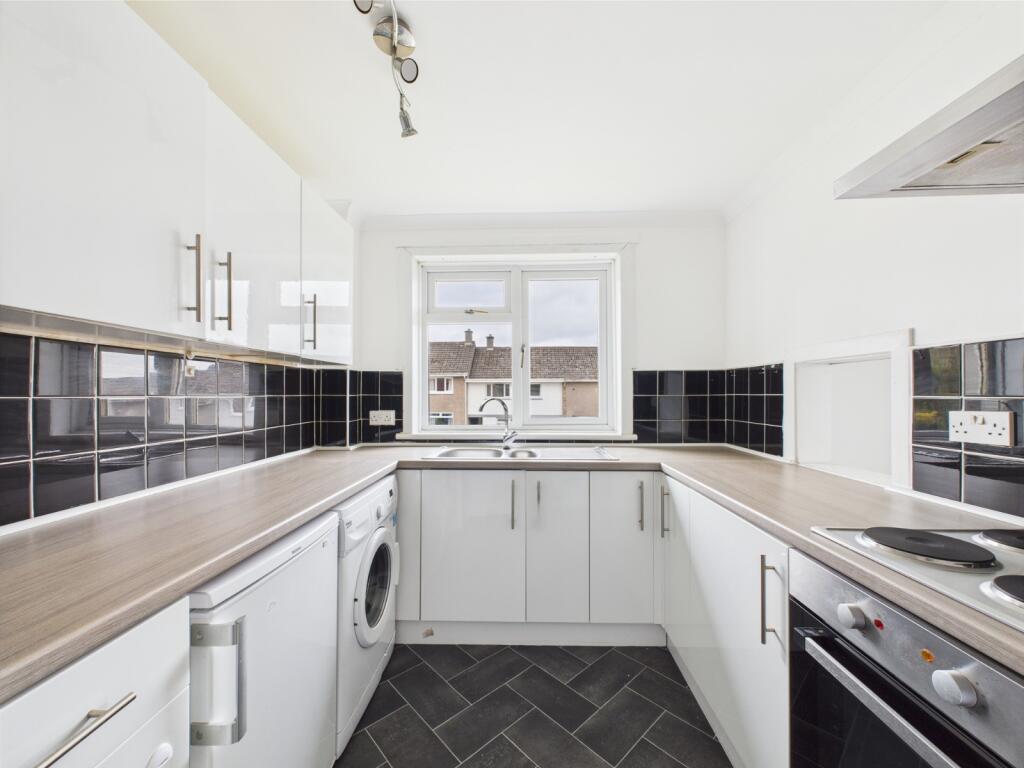 Elphinstone Crescent, East Kilbride, South Lanarkshire, G75