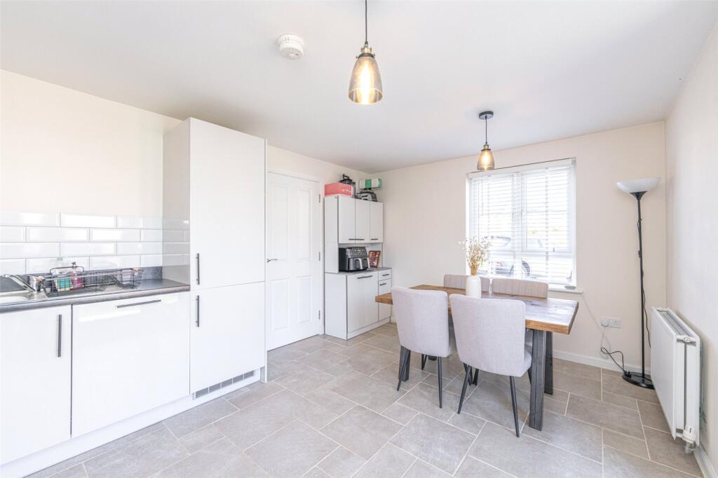 Dining Kitchen Alt