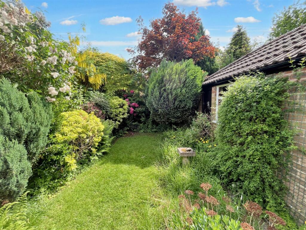 Gardens Aspect 2