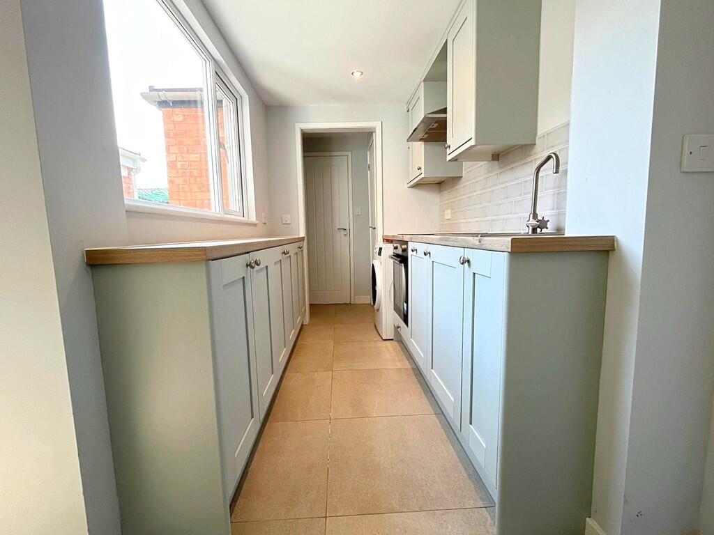 Kitchen low