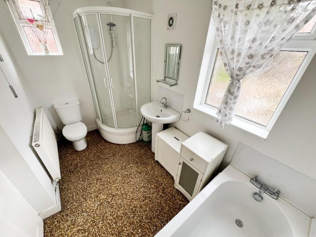 GRound floor Bathroom
