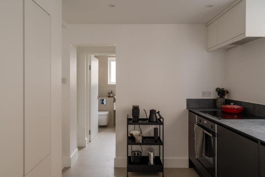 264332 - York Way, London N7 - high res - NPP01...