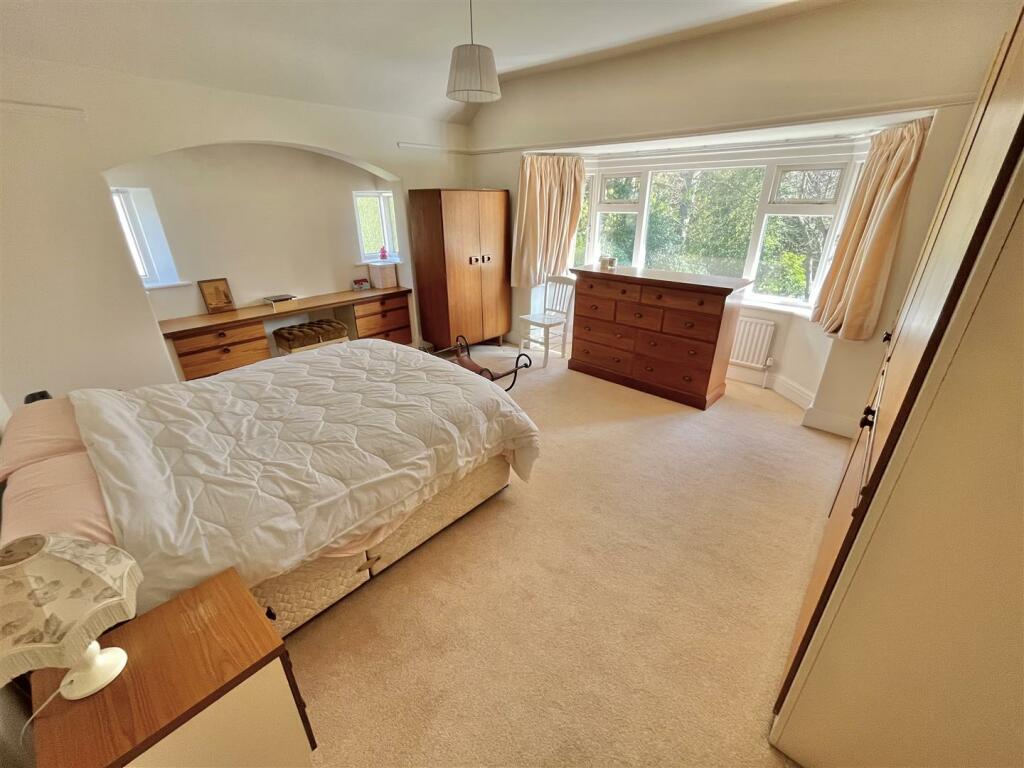 Bedroom 2.jpg