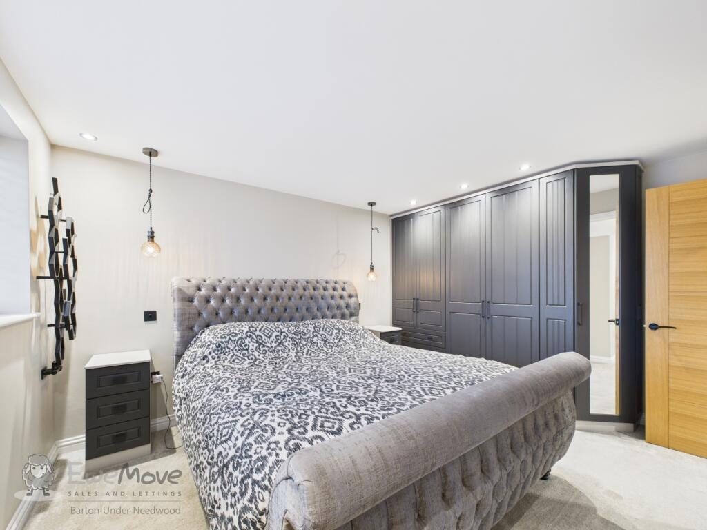Bed 1 b