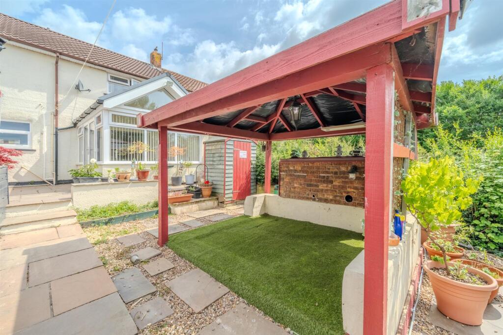 92 Court Farm Road-28.jpg