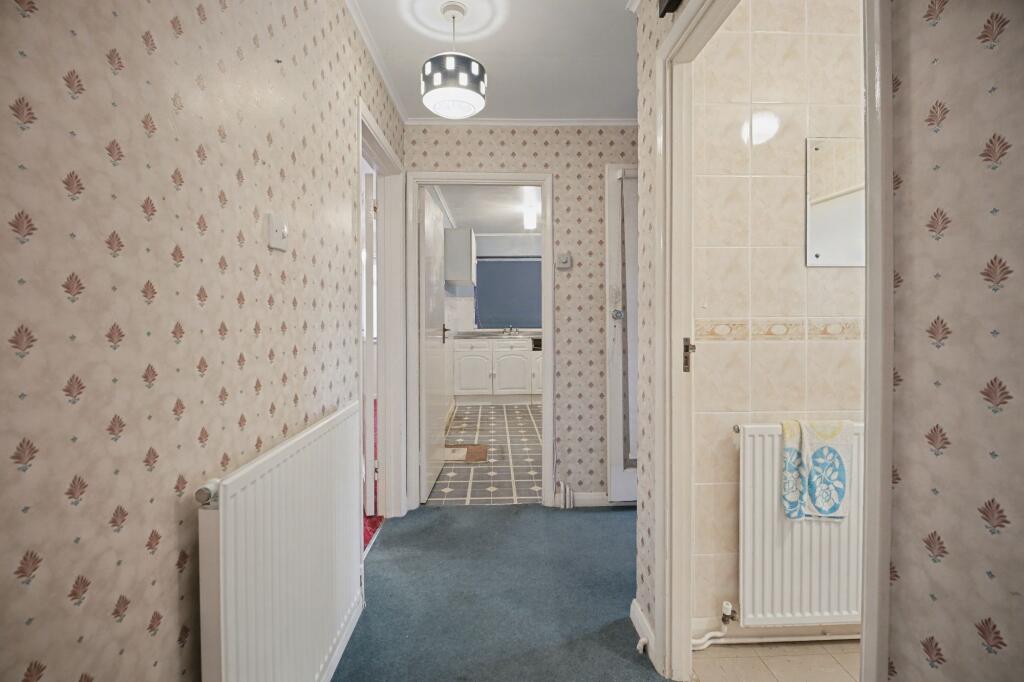 Flat 1 Woodglen, Bishopsford Road, Morden, SM4 6AW