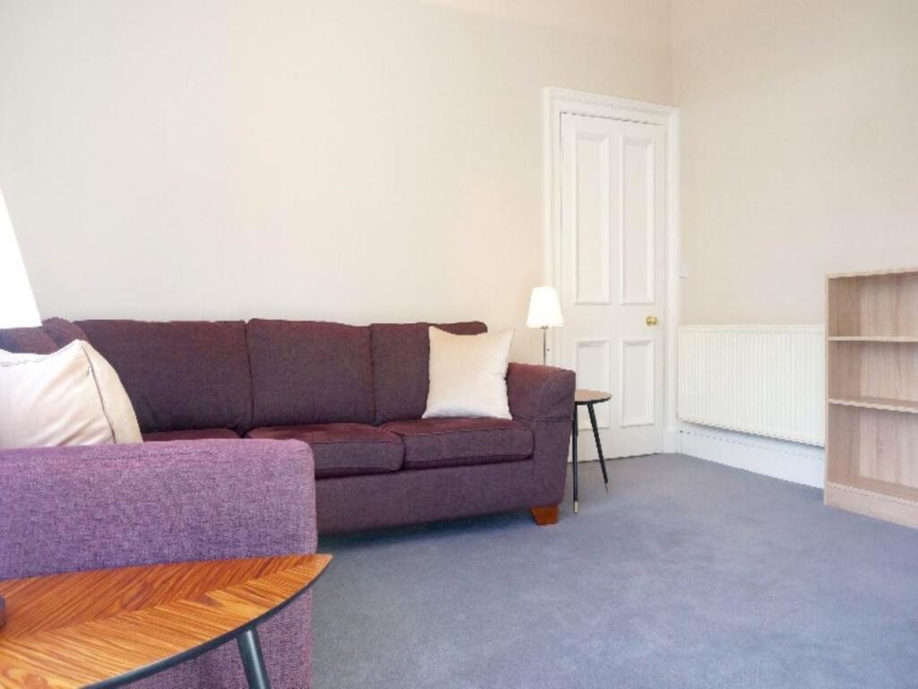 Livingroom2