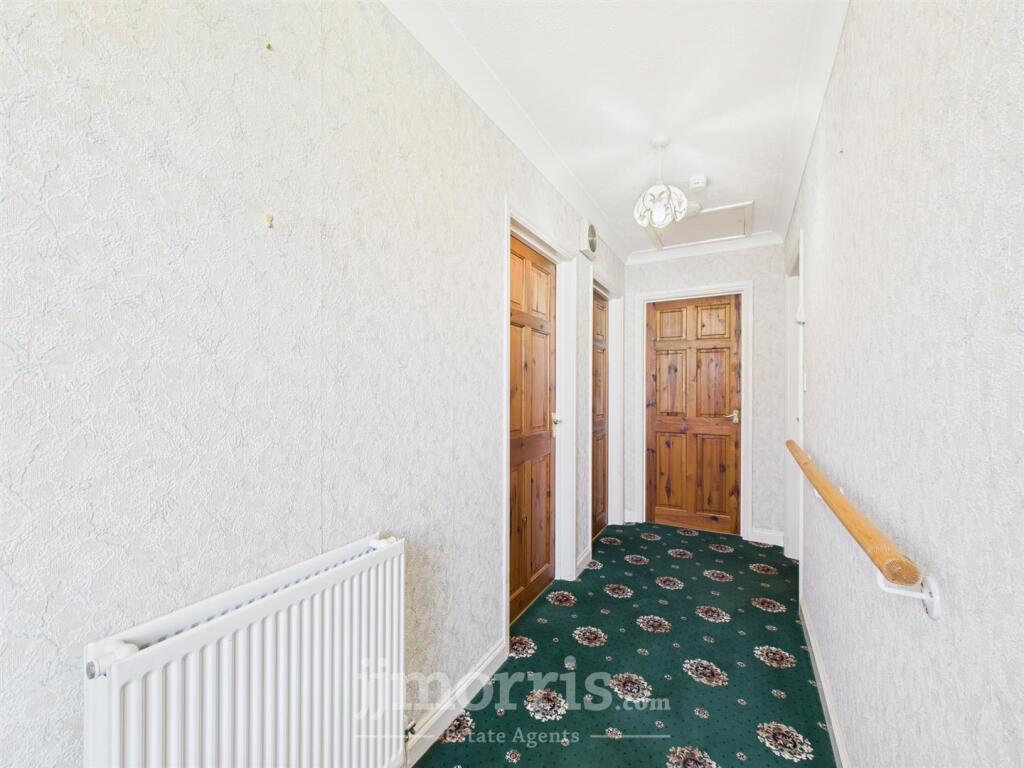 CAM05297G0-PR0012-STILL013.jpg